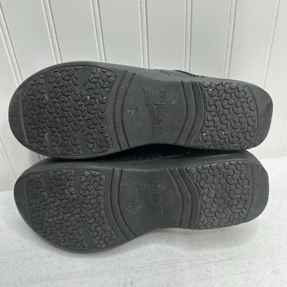 Dansko Clogs EU 41 Womens XP 2.0 Floral Tooled Black Leather Slip On Shoes - Picture 8 of 9
